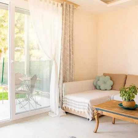 Villa Charming House Close To Beach In Cesme Çeşme