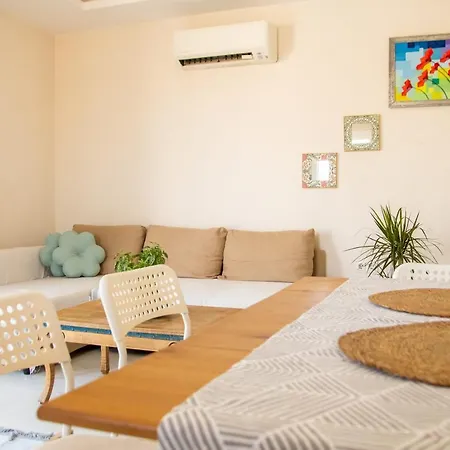 Villa Charming House Close To Beach In Cesme Çeşme