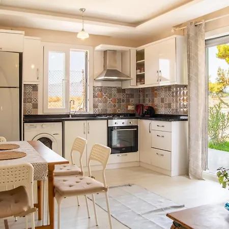 Villa Charming House Close To Beach In Cesme Çeşme